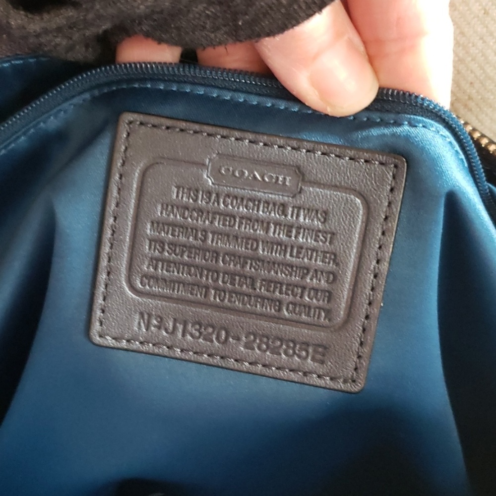 Purse - Picture 3 of 4